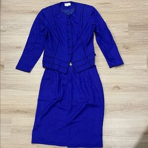💙 Adrianna Papell 100% Silk Skirt & Button-Up Set – Royal Blue